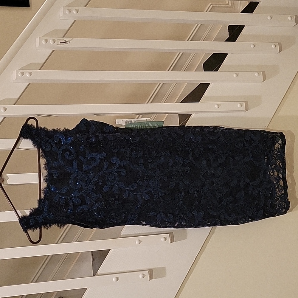 Sleeveless Blue Knee-length Dress